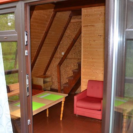 Hotel Osrodek Wypoczynkowo-Turystyczny Perla Krutyni à Nowy Most Extérieur photo