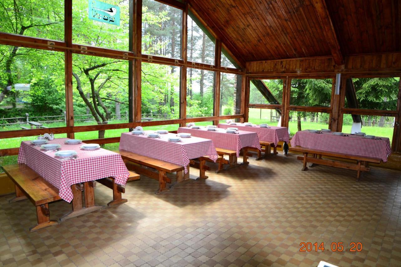 Hotel Osrodek Wypoczynkowo-Turystyczny Perla Krutyni à Nowy Most Extérieur photo