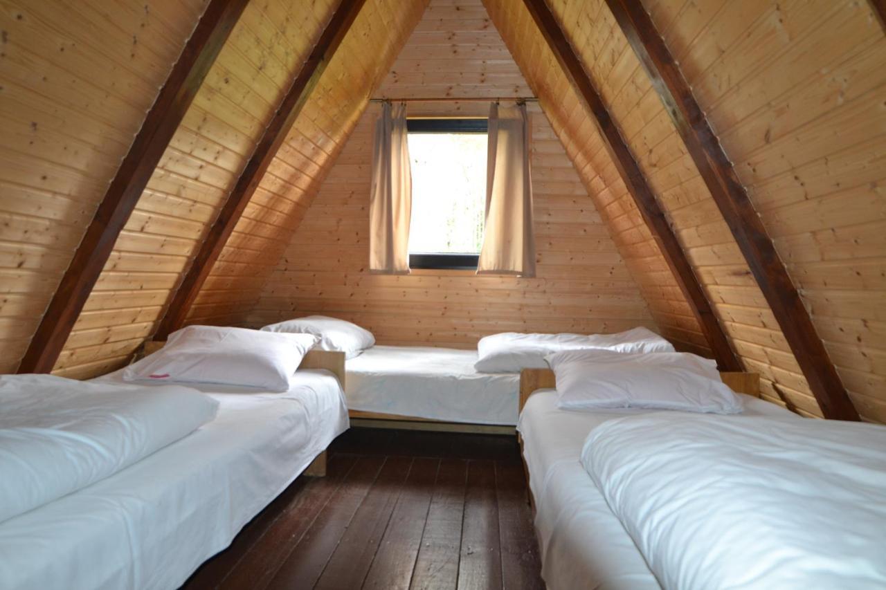Hotel Osrodek Wypoczynkowo-Turystyczny Perla Krutyni à Nowy Most Extérieur photo